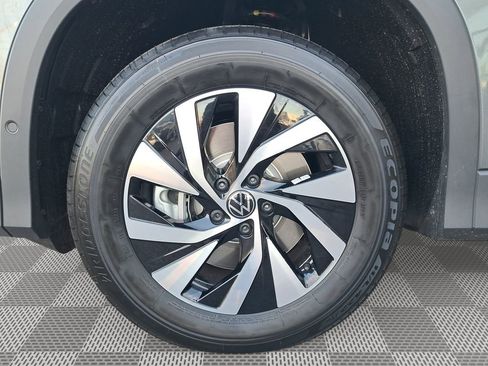 New 2025 Volkswagen Tiguan S image 10