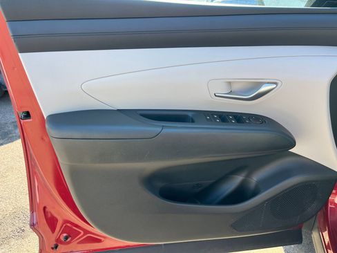 Used 2025 Hyundai Tucson SEL image 18