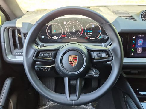 Certified 2026 Porsche Cayenne Coupe AWD/4WD image 7