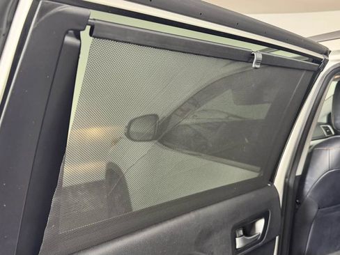 Used 2016 Toyota Highlander XLE FWD image 27