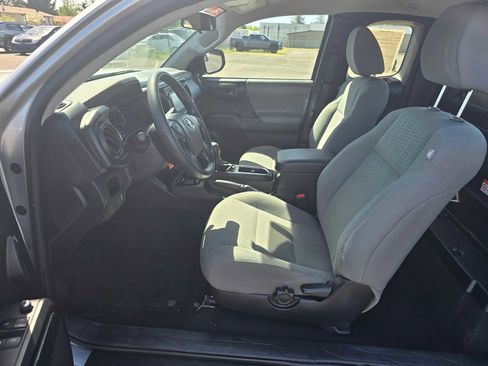 Used 2017 Toyota Tacoma SR RWD image 23