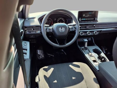 Used 2025 Honda Civic LX image 4