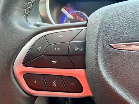 Used 2023 Chrysler Voyager LX FWD image 32