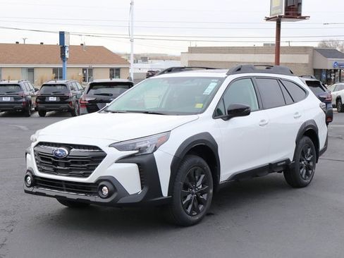 Used 2025 Subaru Outback Onyx Edition image 7