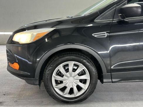 Used 2014 Ford Escape S FWD image 5
