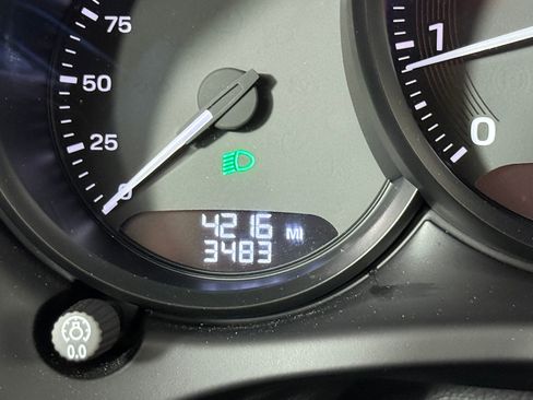 New 2025 Porsche Macan image 24