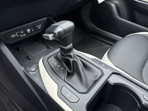 New 2025 Kia K4 GT-Line w/ GT-Line Premium Package image 30