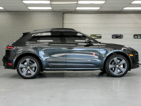 Used 2022 Porsche Macan S AWD/4WD image 3