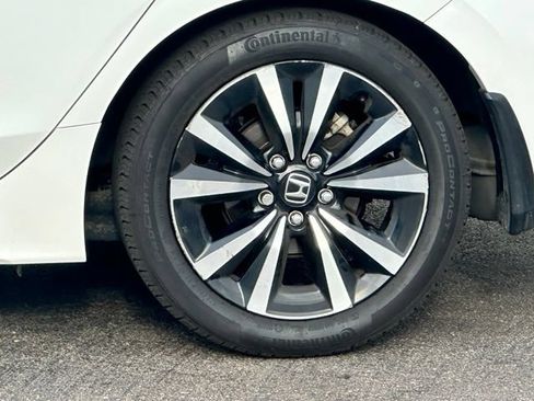Used 2022 Honda Civic EX-L image 4