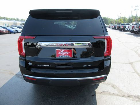 Certified 2022 GMC Yukon SLT w/ SLT Premium Package RWD image 7