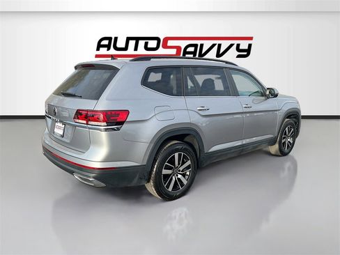 Used 2023 Volkswagen Atlas SE image 7