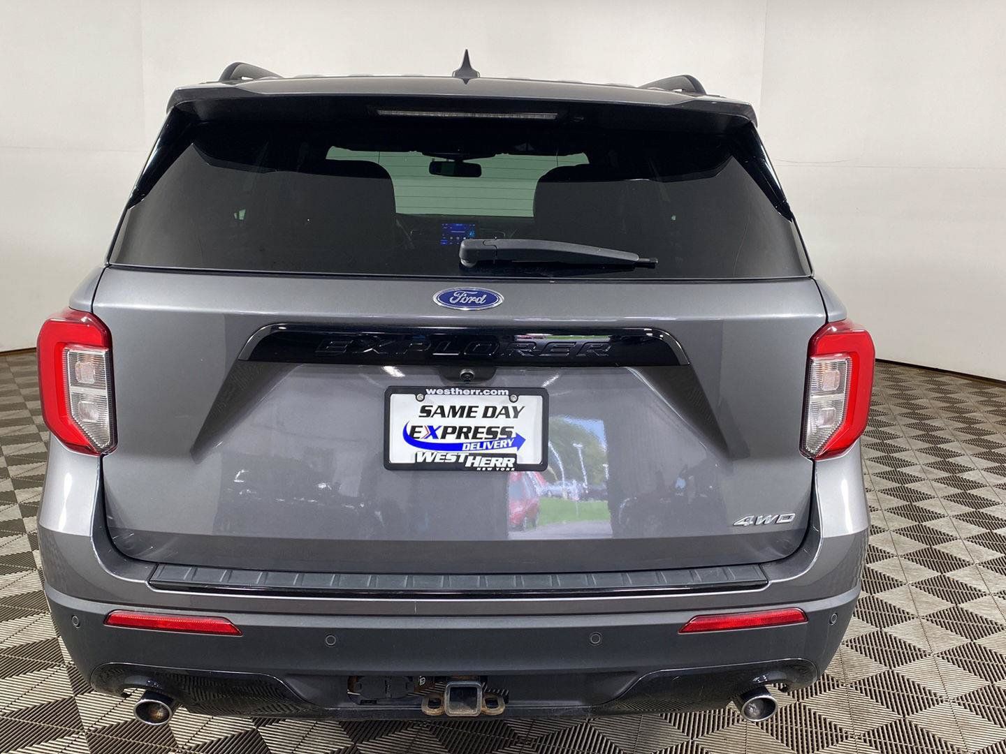 Used 2022 Ford Explorer ST-Line w/ Class IV Trailer Tow Package AWD/4WD image 7