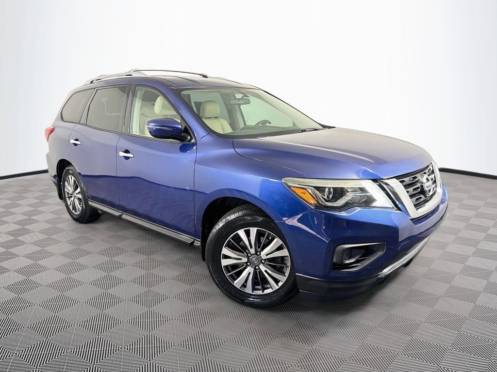 Used 2017 Nissan Pathfinder S FWD image 3