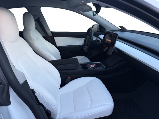 Used 2022 Tesla Model Y Performance AWD/4WD image 12