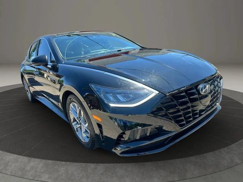Used 2020 Hyundai Sonata SEL w/ Convenience + Sunroof Package FWD image 3