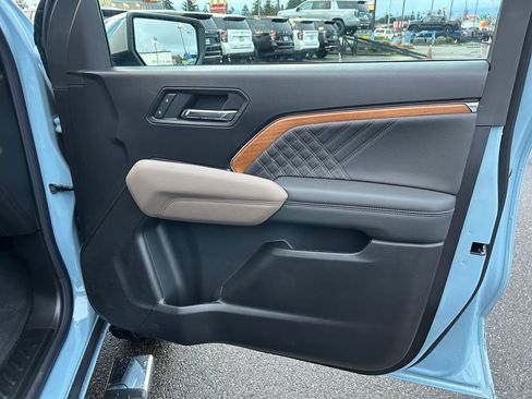 Used 2026 GMC Canyon Denali image 25