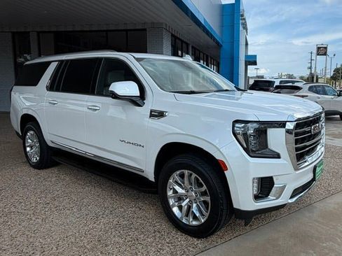 Used 2023 GMC Yukon XL SLT w/ SLT Luxury Package RWD image 1