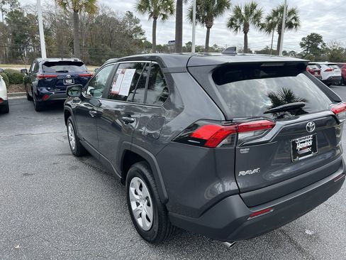 Used 2024 Toyota RAV4 LE image 8