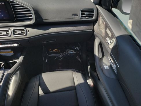New 2026 Mercedes-Benz GLS 450 4MATIC image 21