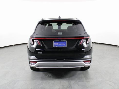 Certified 2025 Hyundai Tucson SEL image 9