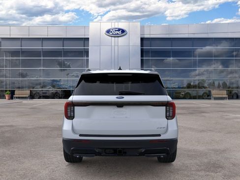 New 2026 Ford Explorer ST-Line w/ ST-Line Street Pack AWD/4WD image 5