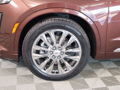 Used 2022 Cadillac XT6 Premium Luxury w/ LPO, Radiant Package AWD/4WD image 19