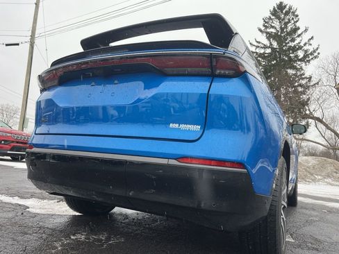 Used 2025 Jeep Wagoneer S Limited image 10