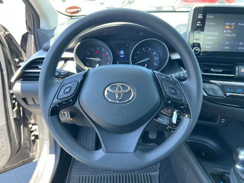 Used 2021 Toyota C-HR LE FWD image 15