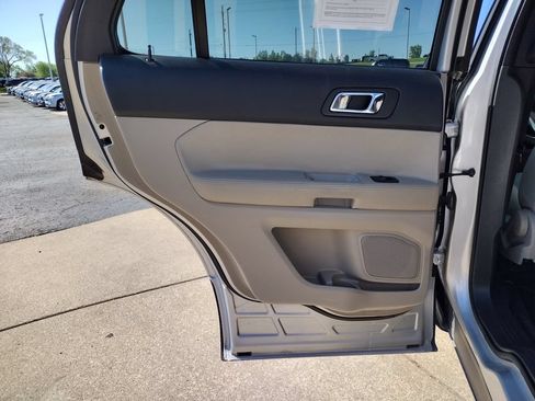 Used 2013 Ford Explorer 4WD w/ Class III Trailer Tow Pkg image 26