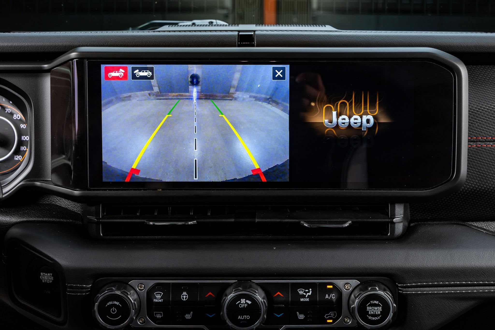Used 2024 Jeep Wrangler Unlimited Rubicon AWD/4WD image 25