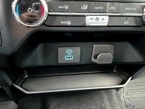 Used 2024 Ford F150 XLT w/ Tow/Haul Package image 19