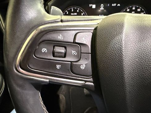 Used 2022 Buick Envision Essence w/ Technology Package I FWD image 16