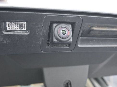 Used 2024 Buick Encore GX Sport Touring FWD image 30