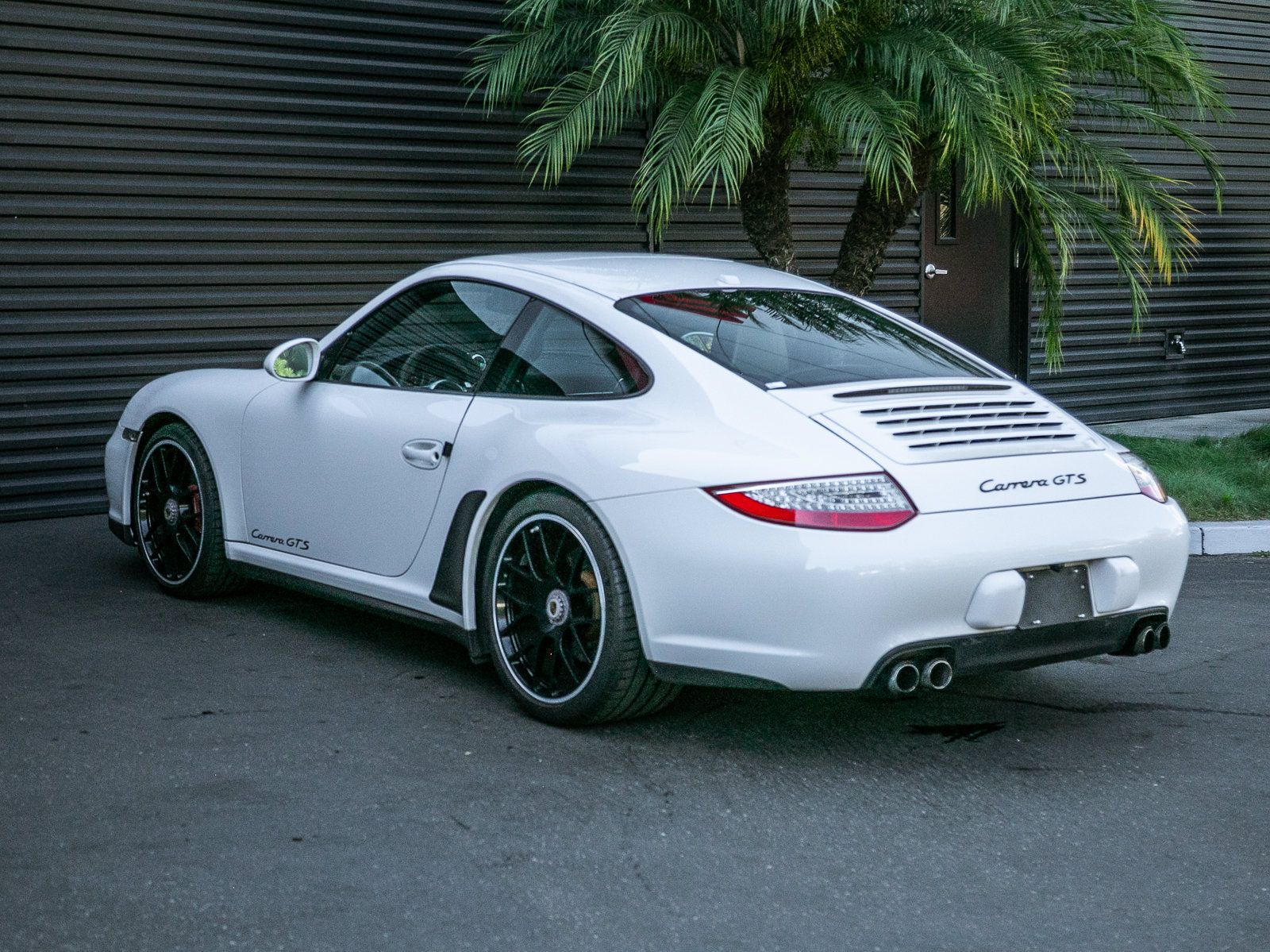 Used 2011 Porsche 911 Carrera GTS RWD image 3