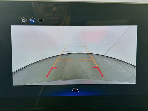 Used 2025 Chevrolet Equinox LT image 23