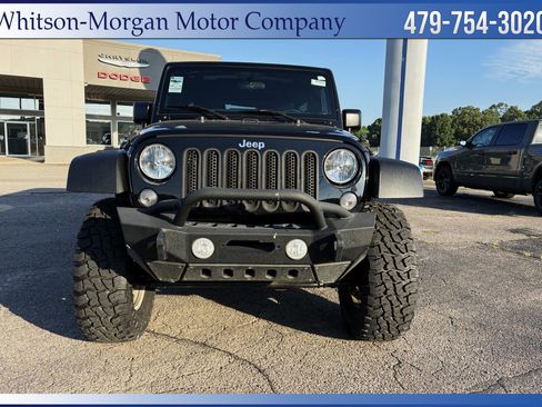 Used 2018 Jeep Wrangler Unlimited Sport w/ Connectivity Group AWD/4WD image 4