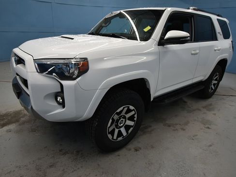 Used 2024 Toyota 4Runner TRD Off-Road Premium image 27