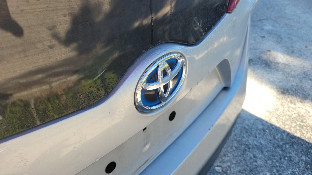 Used 2017 Toyota Prius Prime Premium w/ Carpet Mat Package FWD image 7