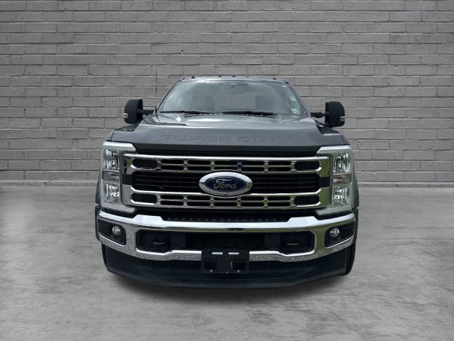 Certified 2025 Ford F450 XLT w/ 360-Degree Camera Package AWD/4WD image 2