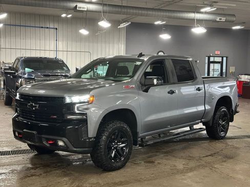 Used 2019 Chevrolet Silverado 1500 LT Trail Boss image 4