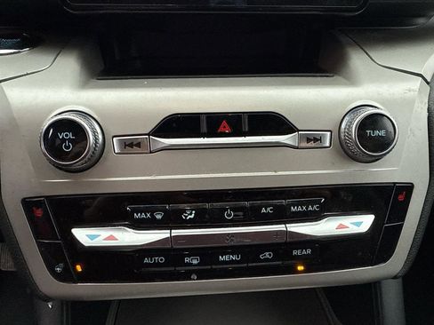 Used 2023 Ford Explorer XLT w/ Equipment Group 202A image 15