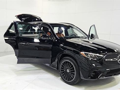 Used 2025 Mercedes-Benz GLC 300 image 30