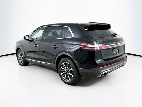 Used 2023 Lincoln Nautilus FWD w/ Premium Package image 5