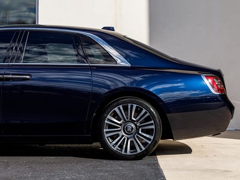 Certified 2023 Rolls-Royce Ghost image 5