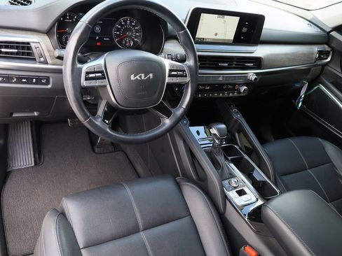 Used 2022 Kia Telluride SX w/ Nightfall Edition Package AWD/4WD image 11