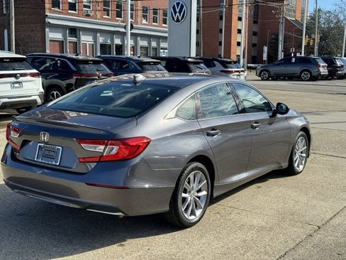 Used 2022 Honda Accord LX image 5