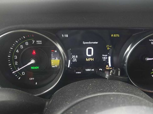 Used 2023 Jeep Wrangler Sahara w/ Cold Weather Group image 14