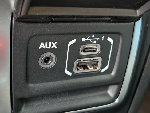 Used 2026 Jeep Gladiator Sport AWD/4WD image 35