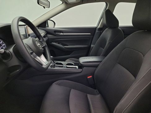 Used 2023 Nissan Altima 2.5 SV image 17