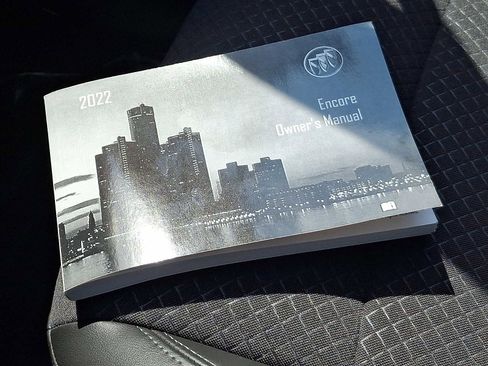 Used 2022 Buick Encore Preferred w/ Safety Package image 26